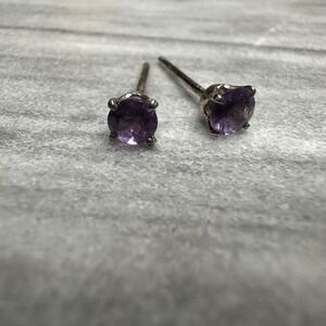 Sterling Silver Amethyst Stud Earrings Round Cut Purple‎ Gemstone 4mm 0.38g